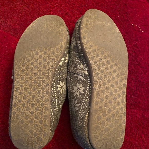Tom’s Flannel Flats - Picture 4 of 4